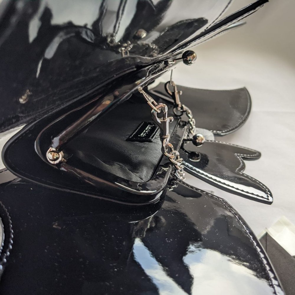 SS20 Moschino Couture Jeremy Scott SHINY BLACK BAT BAG HALLOWEEN TRICK OR CHIC - Picture 10 of 16